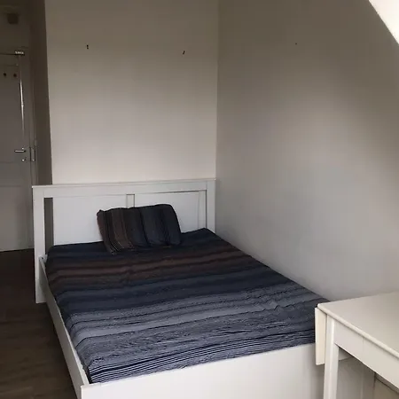 Cozy Near The Eiffel Tower